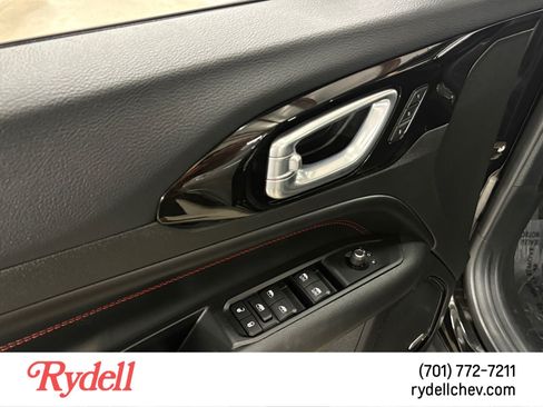 Used 2022 Jeep Compass Trailhawk w/ Trailhawk Elite Group AWD/4WD image 11