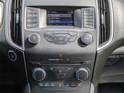 Used 2015 Ford Edge SEL image 12