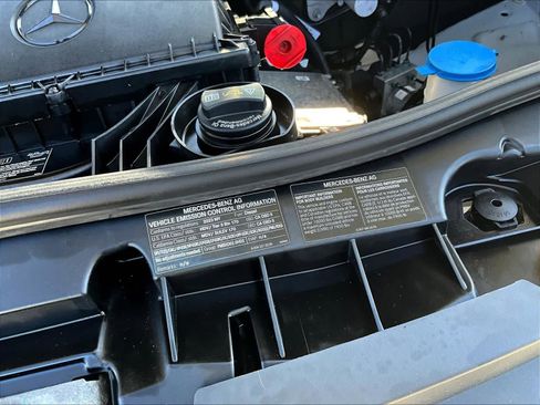 Used 2023 Mercedes-Benz Sprinter 2500 image 32