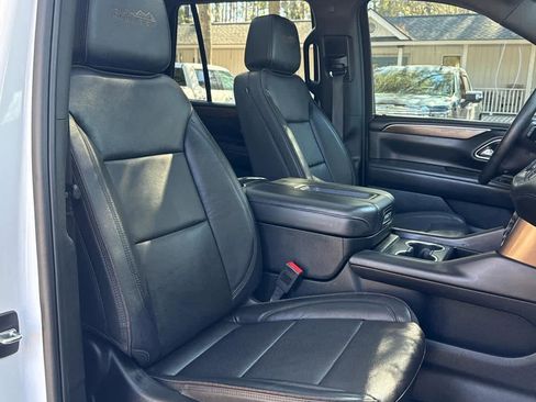 Used 2024 Chevrolet Tahoe High Country image 18