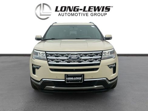 Certified 2018 Ford Explorer Limited FWD image 11