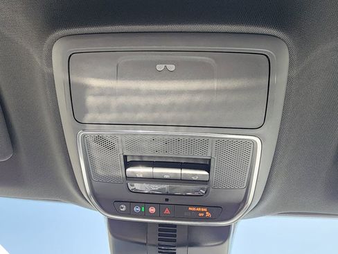 New 2026 GMC Acadia Denali w/ Super Cruise Package FWD image 40