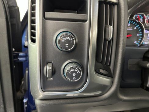 Used 2017 Chevrolet Silverado 1500 LT w/ All Star Edition AWD/4WD image 26