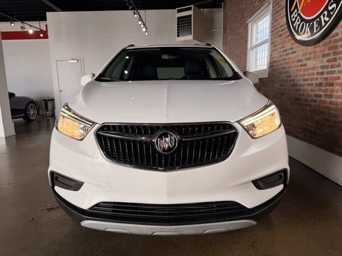 Used 2020 Buick Encore Preferred image 2