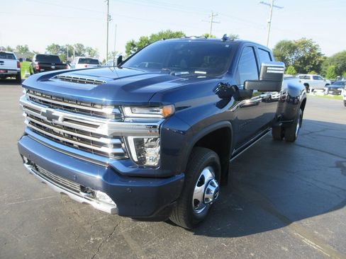 Certified 2023 Chevrolet Silverado 3500 High Country AWD/4WD image 14