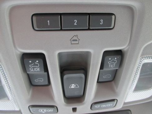 Used 2020 Chevrolet Silverado 2500 LTZ w/ LTZ Premium Package image 23