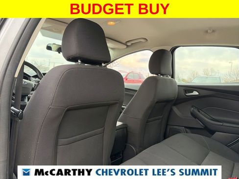 Used 2017 Ford Focus SE FWD image 27