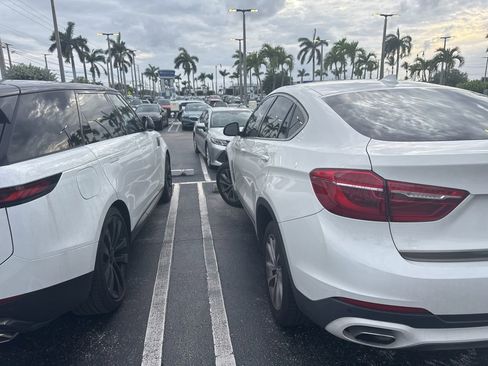 Used 2019 BMW X6 sDrive35i RWD image 9