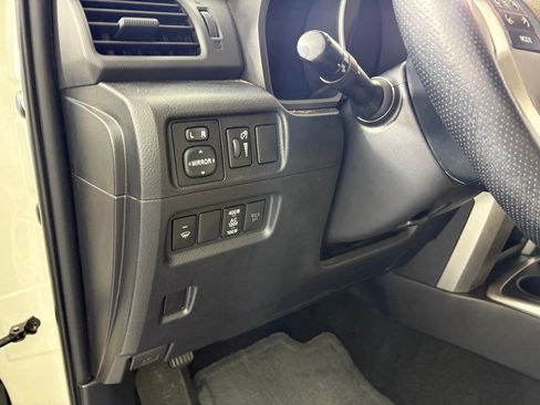 Used 2013 Toyota 4Runner Limited AWD/4WD image 16