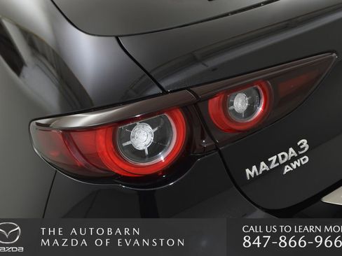 Certified 2025 MAZDA MAZDA3 Hatchback w/Premium Plus Pkg image 36