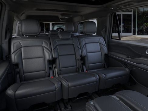 New 2025 Lincoln Navigator L Reserve w/ Jet Appearance Package image 11