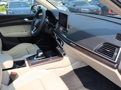 Used 2024 Audi Q5 2.0T Premium Plus w/ Premium Plus Package AWD/4WD image 24