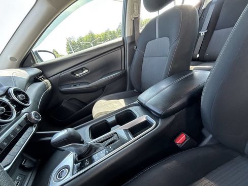 Used 2025 Nissan Sentra SV FWD image 23