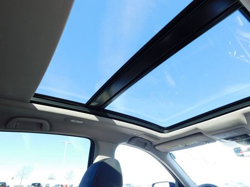 Used 2025 Acura RDX w/ Technology Package image 6