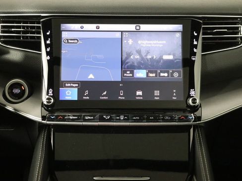 New 2026 Jeep Grand Wagoneer 4WD image 30