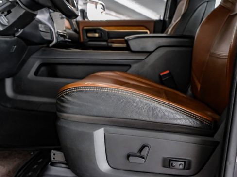 Used 2021 RAM 3500 Limited image 30