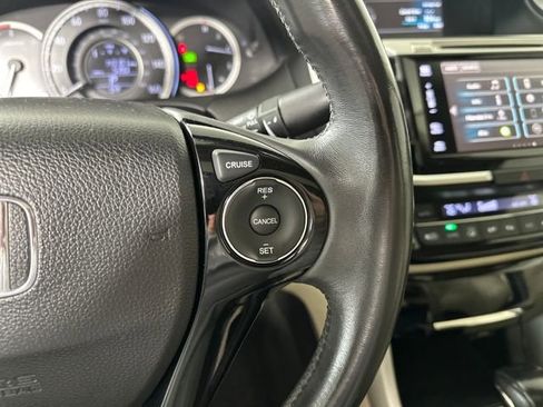 Used 2016 Honda Accord EX-L image 16