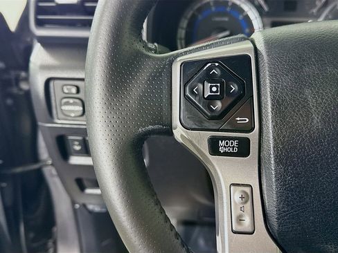 Used 2016 Toyota 4Runner Limited image 19