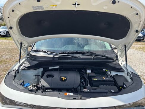 Used 2025 Kia Soul LX w/ LX Technology Package image 32