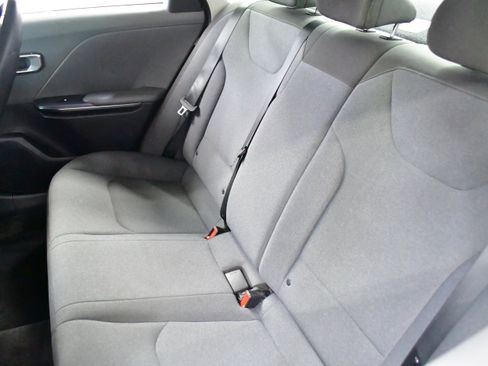 Used 2025 Kia K4 FWD image 10