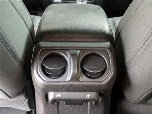 Used 2021 Jeep Wrangler Unlimited Sport image 16