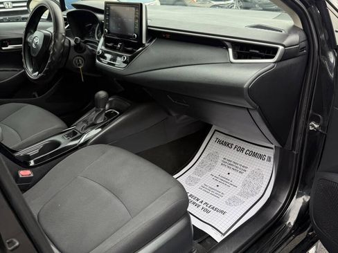 Used 2021 Toyota Corolla LE FWD image 22