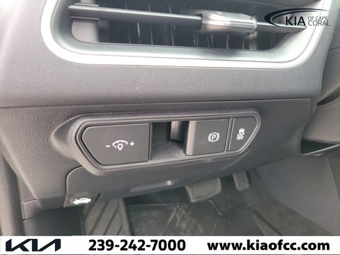 New 2026 Kia K4 FWD image 21