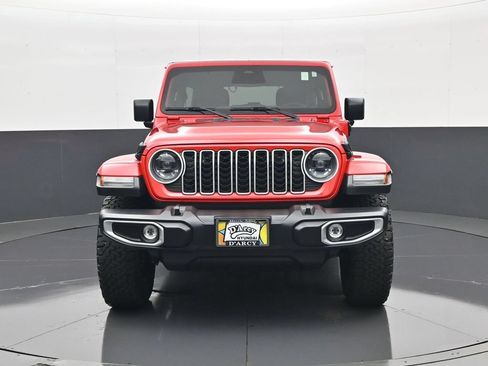 Used 2025 Jeep Wrangler Unlimited Sahara AWD/4WD image 3
