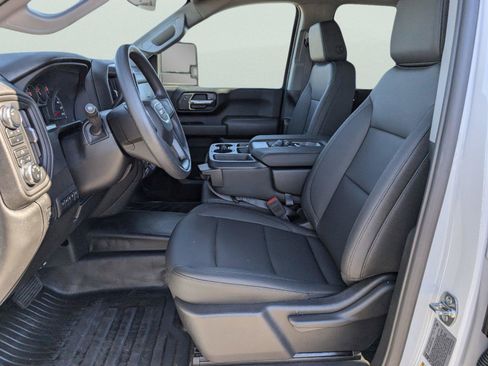 New 2025 GMC Sierra 2500 Pro w/ Convenience Package image 13