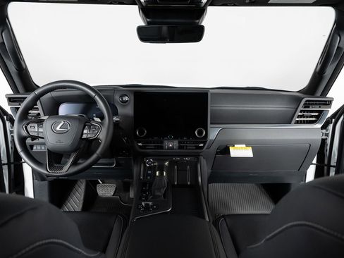 Used 2025 Lexus GX 550 image 20