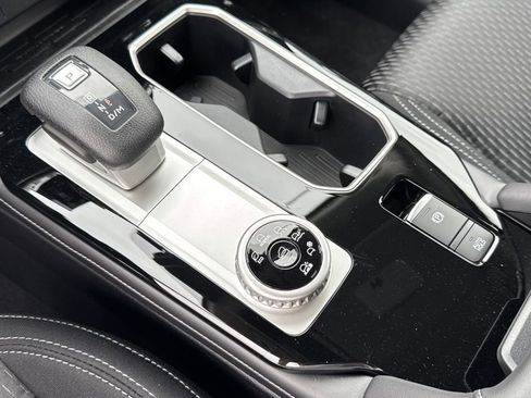 New 2026 Mitsubishi Outlander ES AWD/4WD image 10
