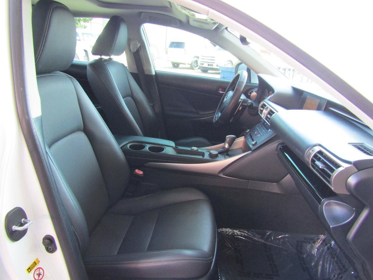 Used 2015 Lexus IS 250 RWD image 12