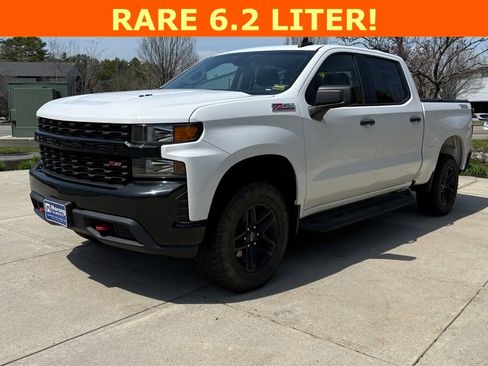 Used 2021 Chevrolet Silverado 1500 Custom Trail Boss w/ Safety Confidence Package AWD/4WD image 2
