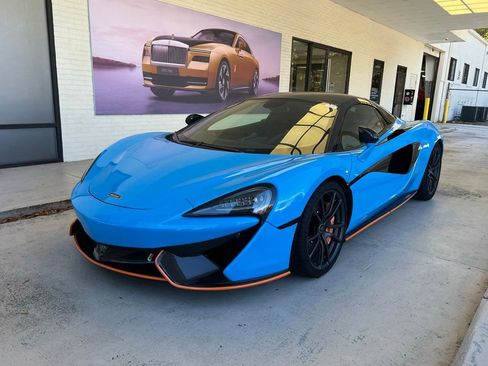 Used 2018 McLaren 570S Spider image 34