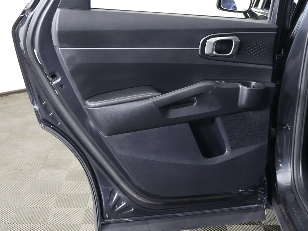 Used 2024 Kia Sorento S w/ Panoramic Sunroof Package FWD image 25