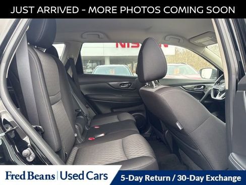 Certified 2019 Nissan Rogue SV w/ Premium Package image 15