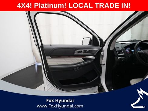 Used 2018 Ford Explorer Platinum AWD/4WD image 29