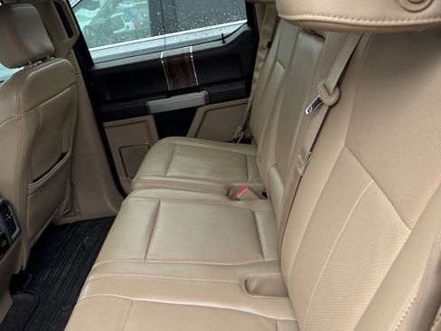 Used 2018 Ford F150 Lariat w/ Equipment Group 502A Luxury image 13