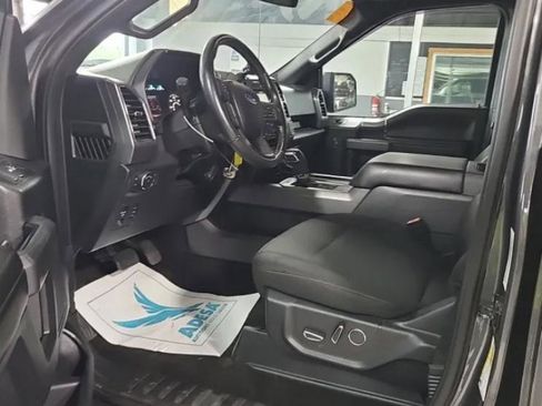 Used 2018 Ford F150 XLT w/ Equipment Group 302A Luxury AWD/4WD image 11