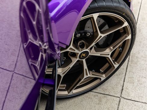 Used 2026 Lamborghini Revuelto AWD/4WD image 28