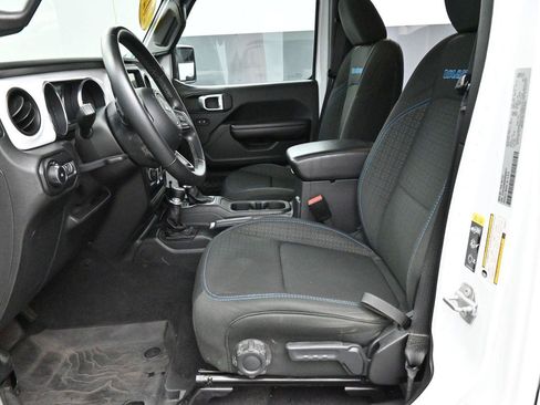 Used 2021 Jeep Wrangler Unlimited Sport AWD/4WD image 12