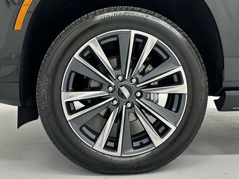 Used 2026 Cadillac Escalade ESV Sport w/ Touring Package AWD/4WD image 9
