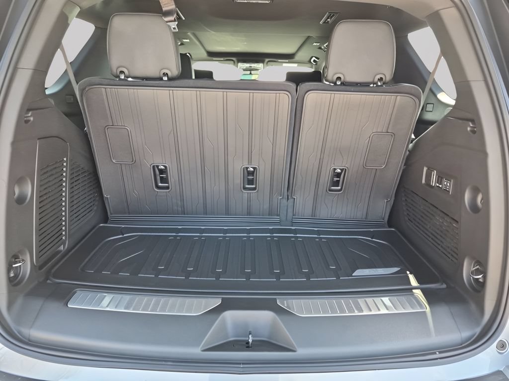 New 2026 GMC Yukon Denali w/ Denali Reserve Package AWD/4WD image 42