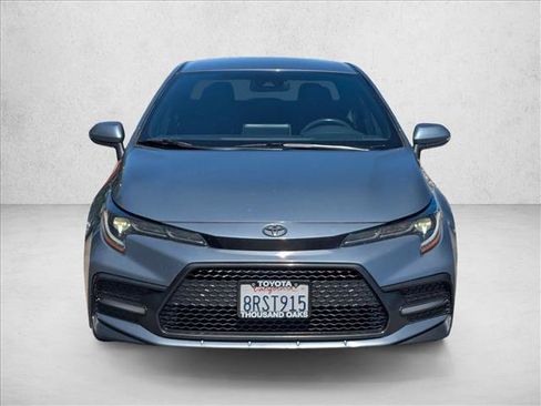 Used 2020 Toyota Corolla SE w/ Carpet Mat Package (TMS) FWD image 2