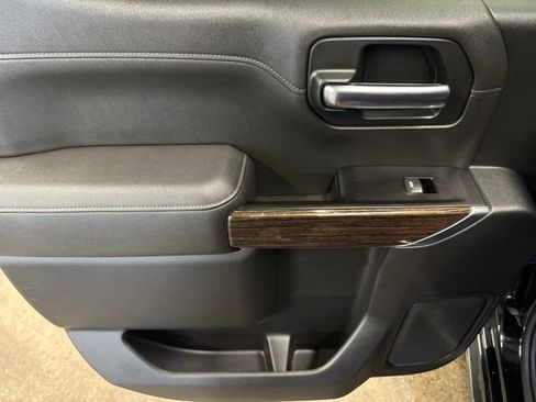 Used 2019 GMC Sierra 1500 SLE w/ SLE Value Package AWD/4WD image 21