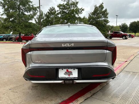 Used 2025 Kia K4 FWD image 7