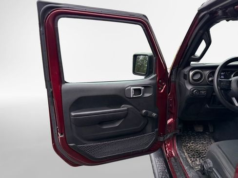 Used 2021 Jeep Wrangler Sport AWD/4WD image 14