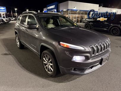 Used 2018 Jeep Cherokee Limited w/ Technology Group