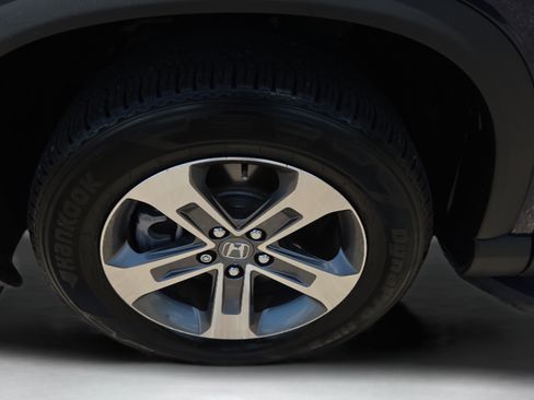 Certified 2025 Honda Pilot EX-L image 33