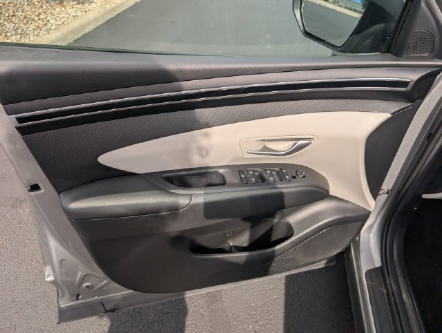 Certified 2024 Hyundai Tucson SEL FWD image 12